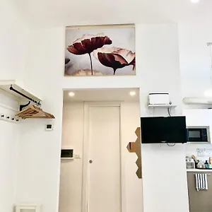 Apartment 21 Italy