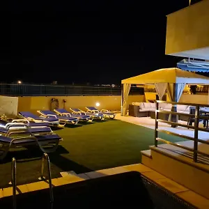 stunning-villa-with-pool.hotelaalgarve.com/