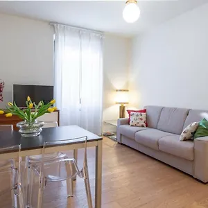  Appartamento Joivy 1br In Isola With Stunning View To Bosco Verticale Italia